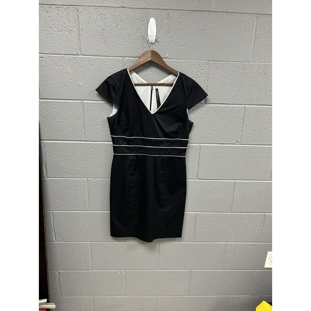 Marc New York Andrew Marc Women’s Black V-Neck Cap Sleeve Piped Zip Dress 8